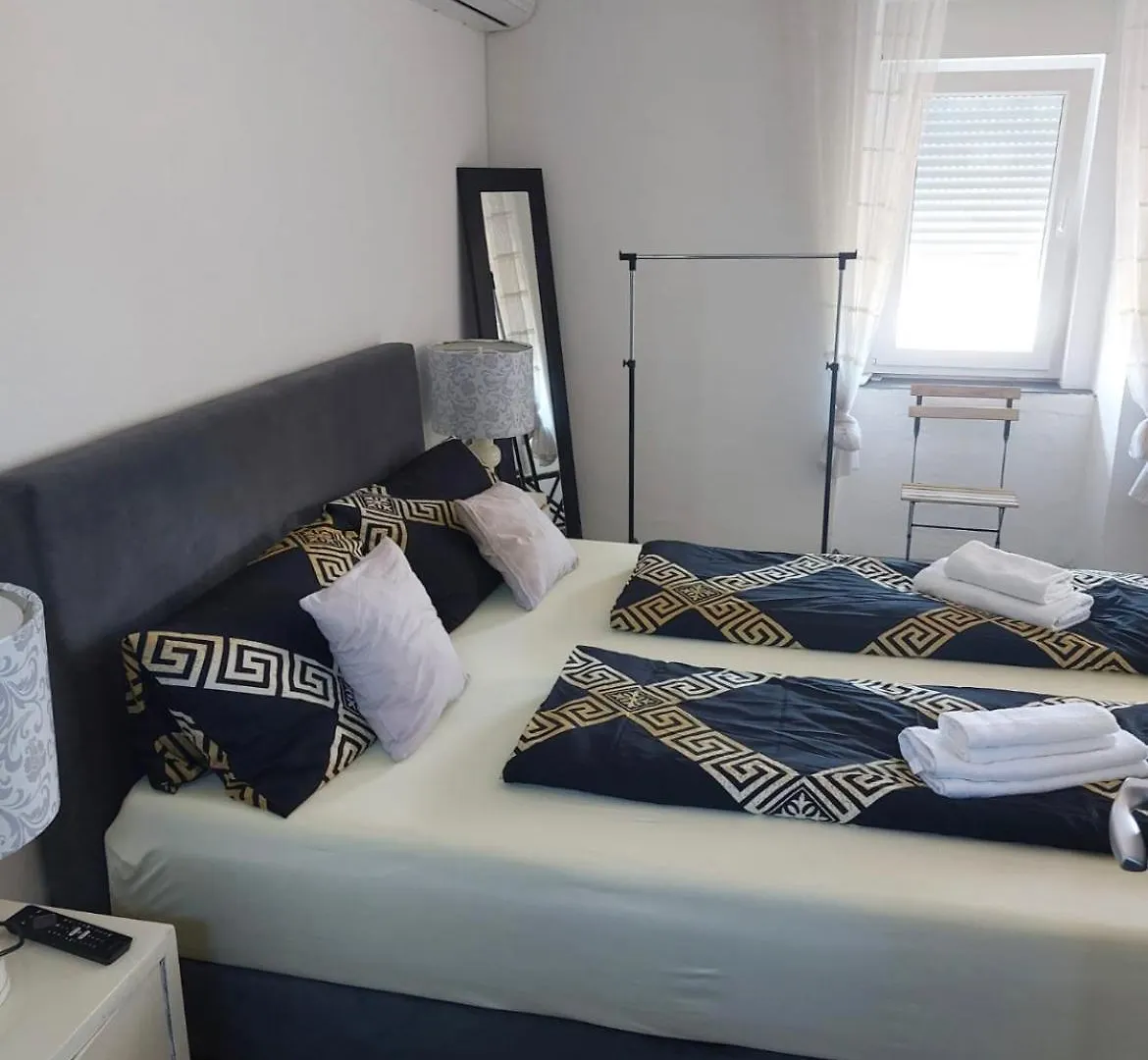 Apartments Dramalj
