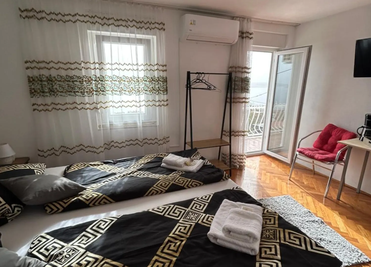 Apartments Dramalj