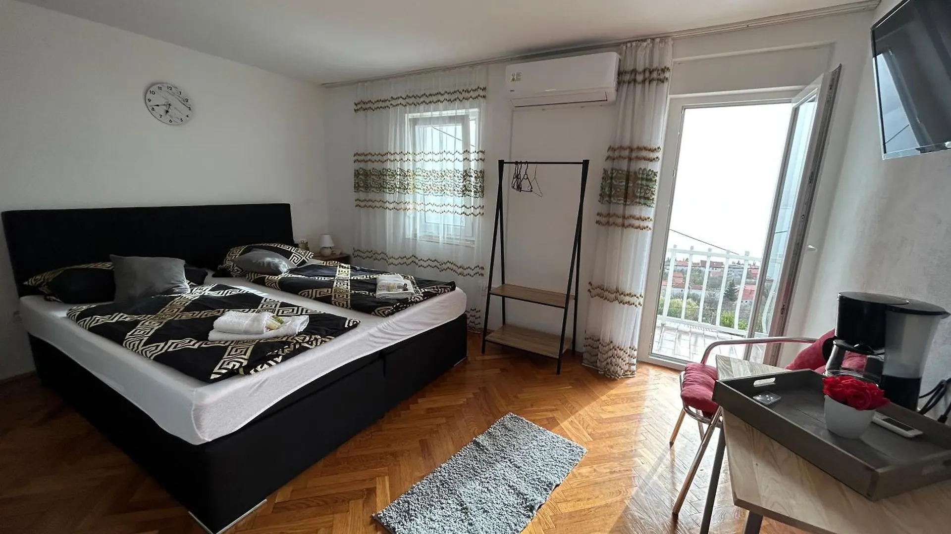 Apartments Dramalj